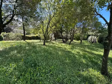 terrain constructible viabilisé prades le lez
