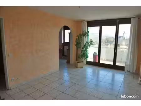 la motte-servolex – t3 63 m² – terrasse – parking couvert