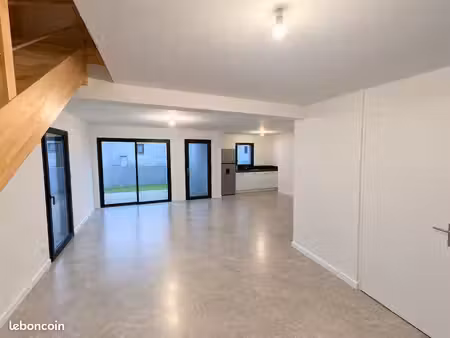 location maison neuve