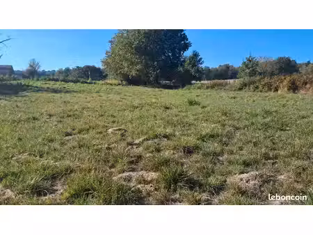 terrain 1 306 m² sousmoulins