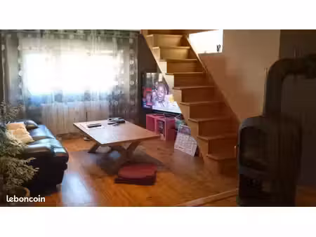 ​appartement t3 esprit cocon de 70 m² avec terrain privatif – delle (proche collège & fron