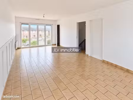 appartement 3 pièces 82 m²