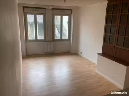 location équivalent t2 de 45 5 m² lumineux