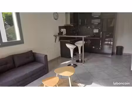 t2 avec grande terrasse