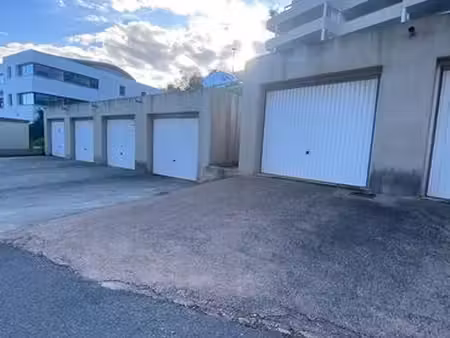 loue garage à bastia