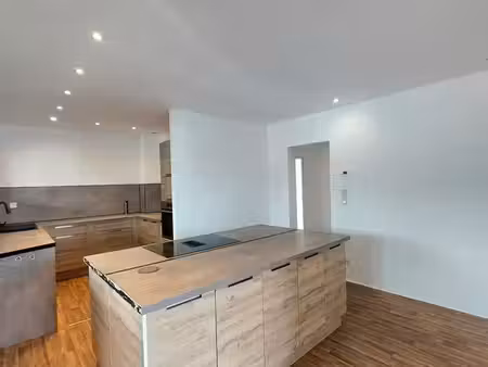 maison 5 pièces 180 m²