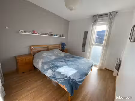jolie maison de ville climatisée t4 au calme