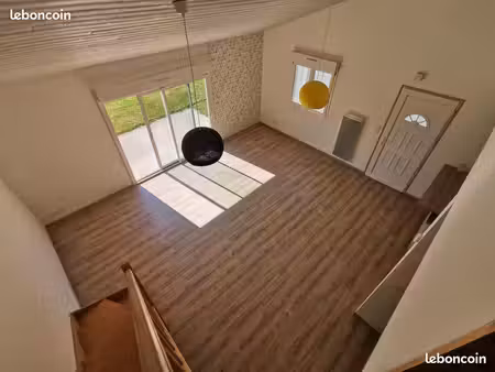 maison de 2015 av 3 ch 2 sdb très haute isolation