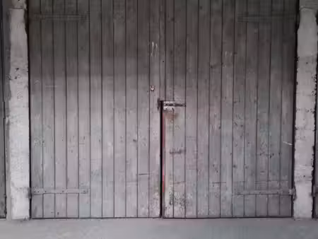 2x box à louer (11m²) - 52 rue schaeffer  aubervilliers