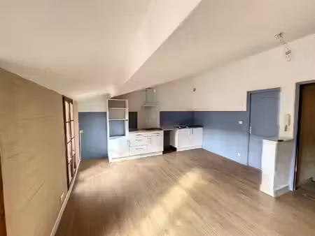 appartement de 51m2 au coeur de saint chinian