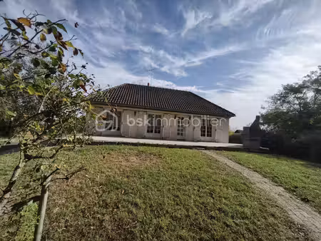 maison de 81 m² à ladon