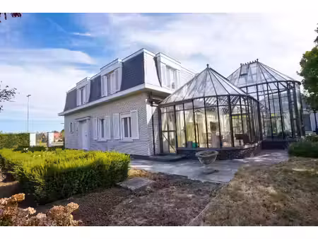 karakter eigendom met fantastische leefruimten op 1751 m²