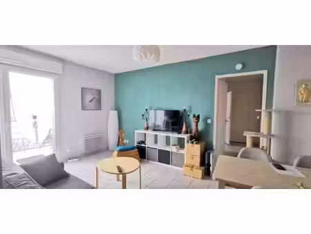 la chaussee saint victor - appartement t3 56 m²