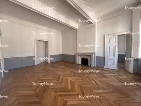 location bureaux 221m² à 544m²