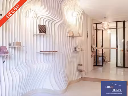 location commerce 36m²