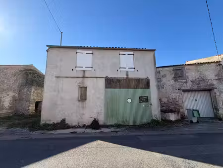 vente parking / box 1 pièce  68.00m²  saint