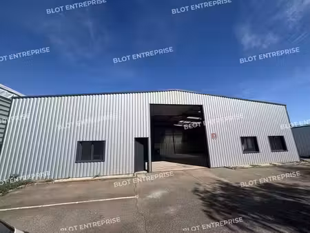 location entrepôt treillieres 44119 300m²
