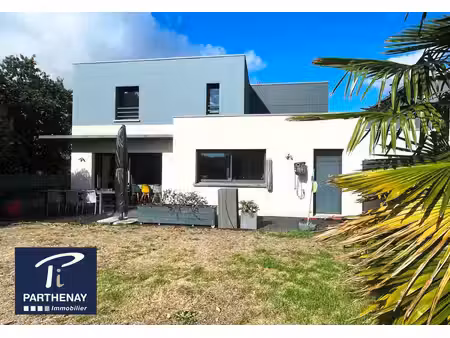 montfort-sur-meu - contemporaine t7 150 m².