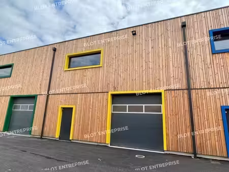 location entrepôt saint herblain 44800 166m²