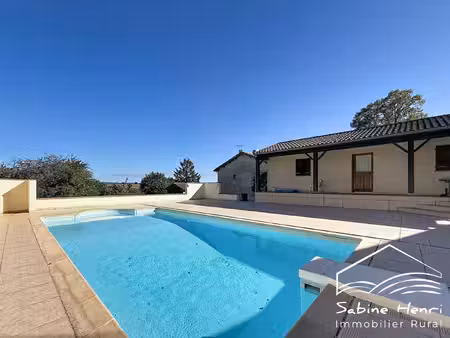 exclusivité – maison plain-pied avec piscine