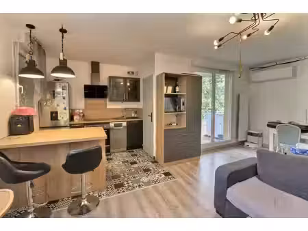 appartement t3 avec parking extérieur