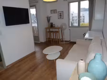 vierzon centre -ville studio meublé 21 m² avec parking
