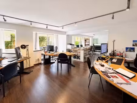 local commercial