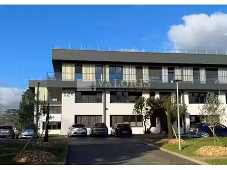 location local professionnel 139m² tassin la demi lune 69160