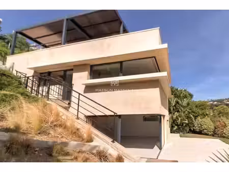 maison contemporaine - domaine privé - 180 m² - gairaut