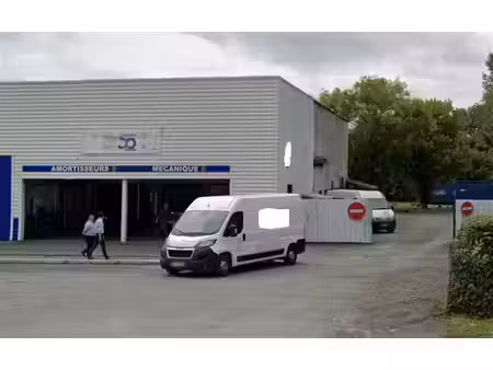 vente commerce trelissac 24750 350m²