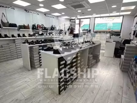 location commerce rueil-malmaison 92500 55m²