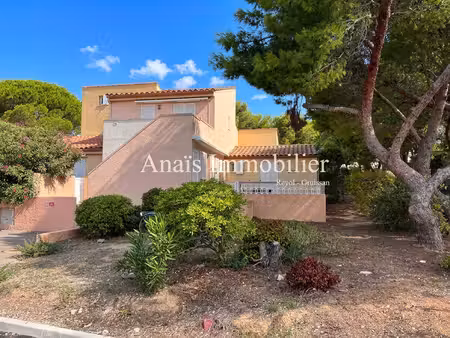 appartement en rez de jardin  cellier et parking privatif