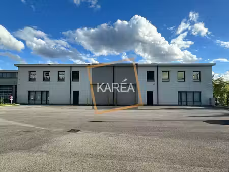 location local d’activités serris 77700 990m²