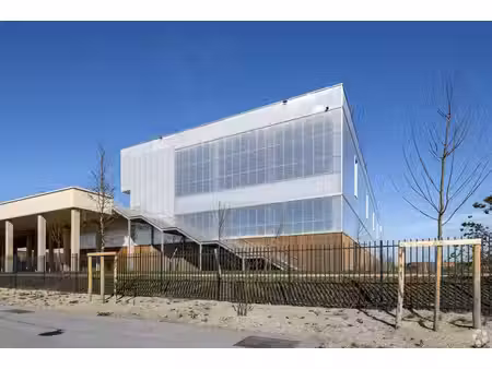 location local d’activités 20544m²