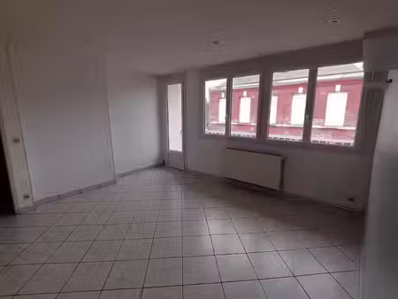 vente appartement 4 pièces 88.65 m² à saint-quentin (02100)  79 900 €