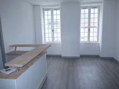 appartement 2 pièces - la ferte mace