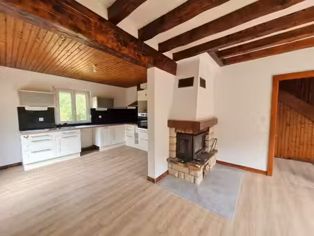 location maison 3 pièces 74m²