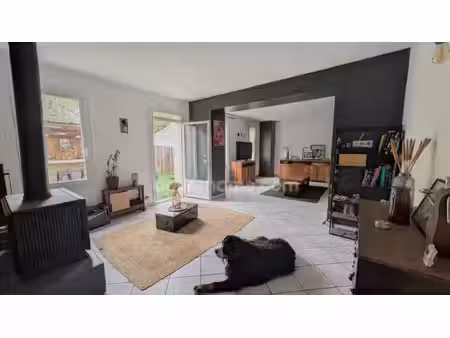 maison 5 pièces 112 m2 3 chambres avec terrasse en bois et pool house saint jean d'illac