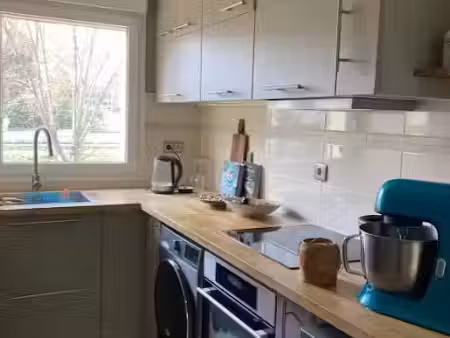 location maison 3 pièces à begles (33130)  1 100 €