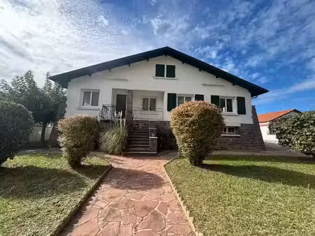 location maison 4 pièces 173.65 m² à boucau (64340)  1 565 €
