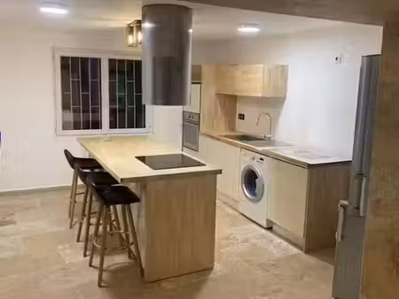 location meublée maison 2 pièces 60 m² à avignon (84000)  850 €