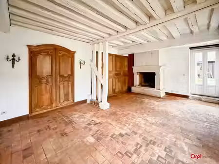 location maison 5 pièces 174 m² à cléry-saint-andré (45370)  857 €