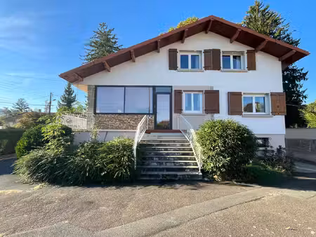 robuste maison de 1968  sous sol complet  135 m2  5 chambres