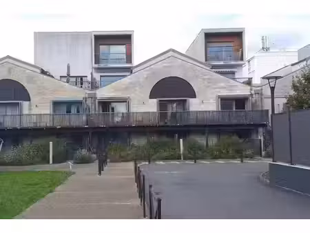 location meublée locaux professionnels 1 pièce 85 m² à bordeaux (33000)  650 €