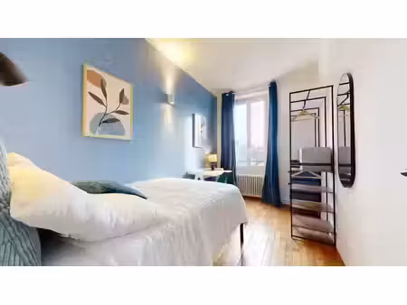 location meublée locaux professionnels 1 pièce 10 m² à melun (77000)  514 €