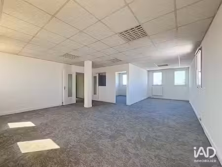 location locaux professionnels 0 pièces 97 m² à buc (78530)  1 280 €