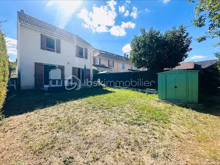 maison traditionnelle de 91 95 m² à aubergenville