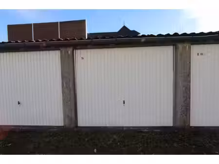 location parking la charite sur loire 58400