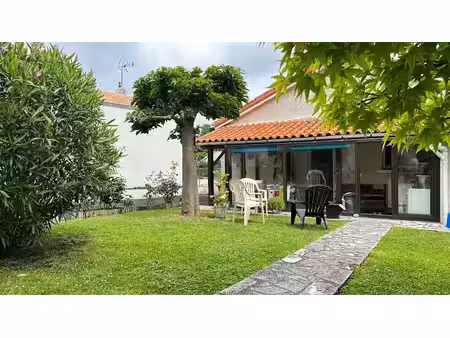 vente maison 6 pièces 110 m² à bessines (79000)  270 400 €