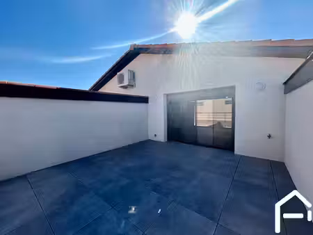 a louer : appartement t4 de 82 m² à toulouse + balcon et parking